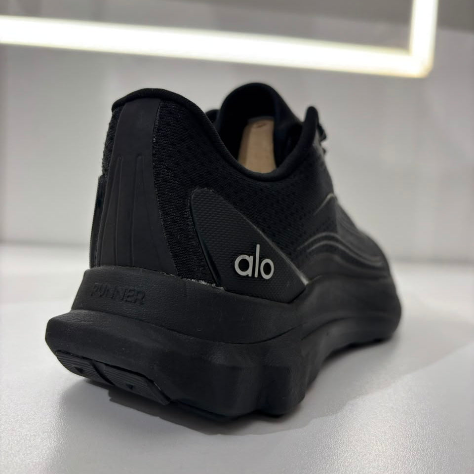 Alo Runner performance sneaker