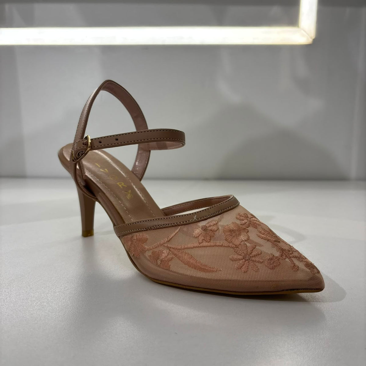 Elegant Lace Slingback Heels