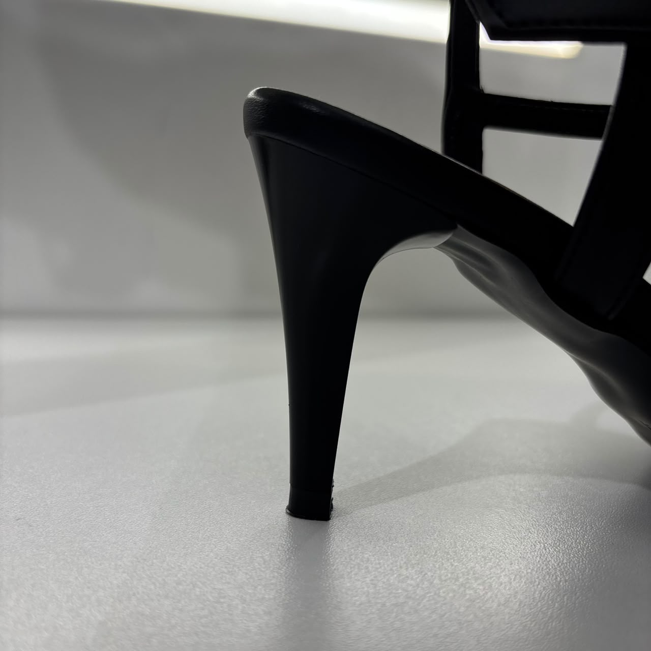 Elegant Lace Slingback Heels