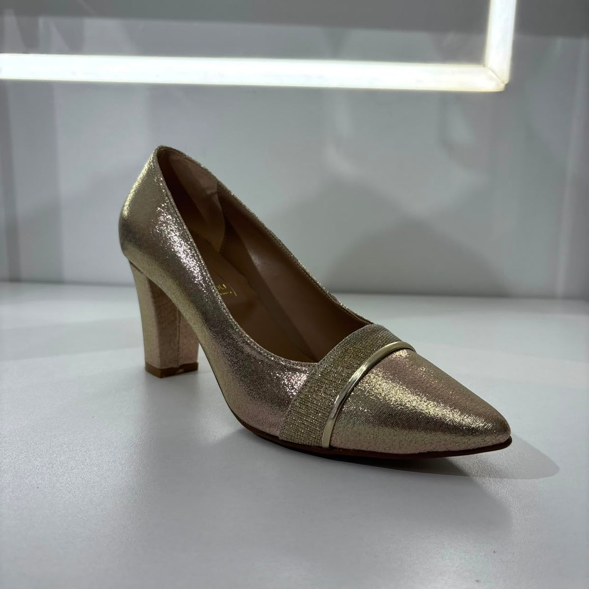 Metallic Pointed-Toe Block Heel