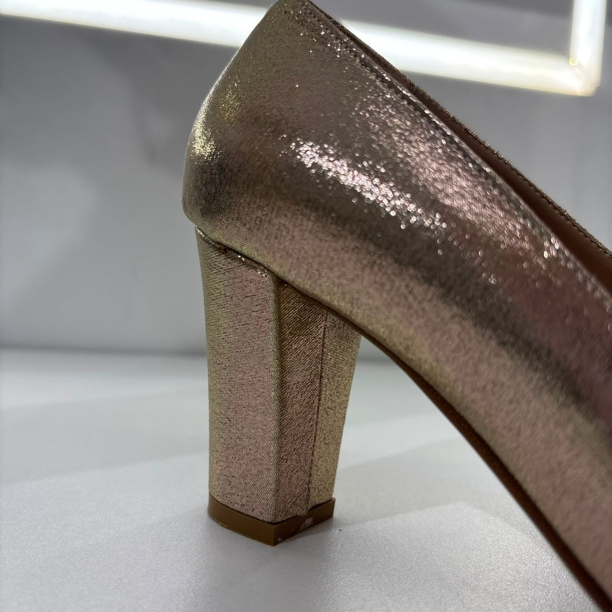 Metallic Pointed-Toe Block Heel