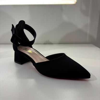 Elegant Pointed-Toe Slingback Pumps