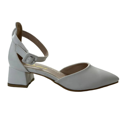 Elegant Pointed-Toe Slingback Pumps