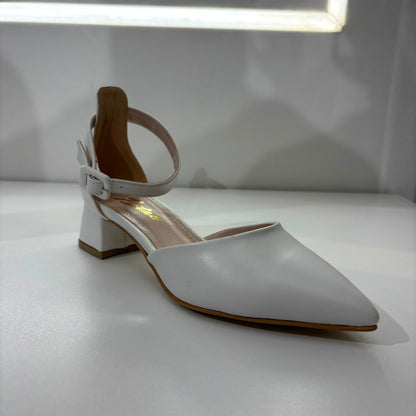 Elegant Pointed-Toe Slingback Pumps