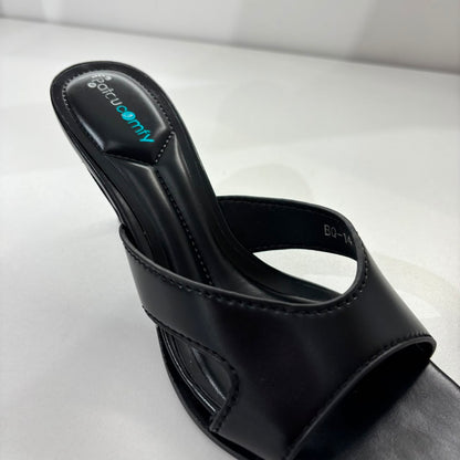 Sleek Mule Heel